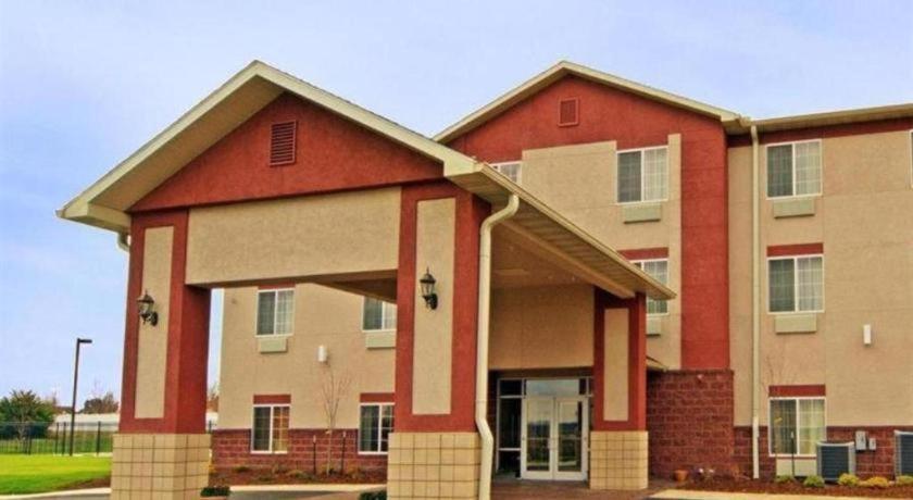 Paola Inn And Suites Exteriör bild